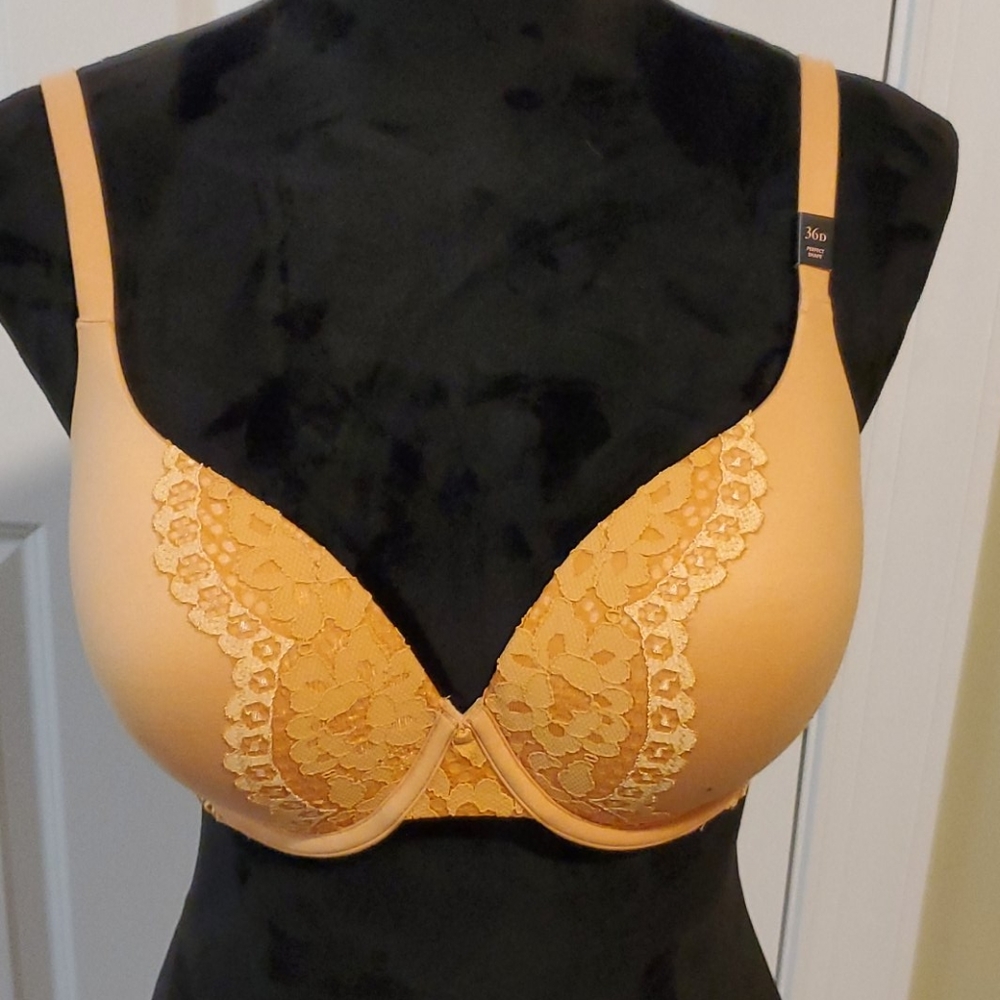 NWT Victoria's Secret Body by Victoria